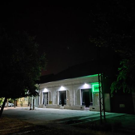 Hostel Horgos Centar Екстериор снимка