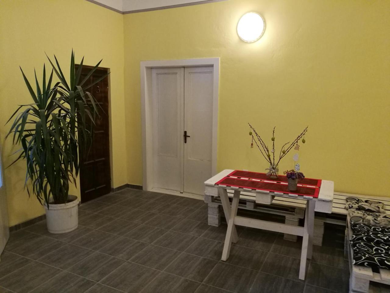 Hostel Horgos Centar Екстериор снимка