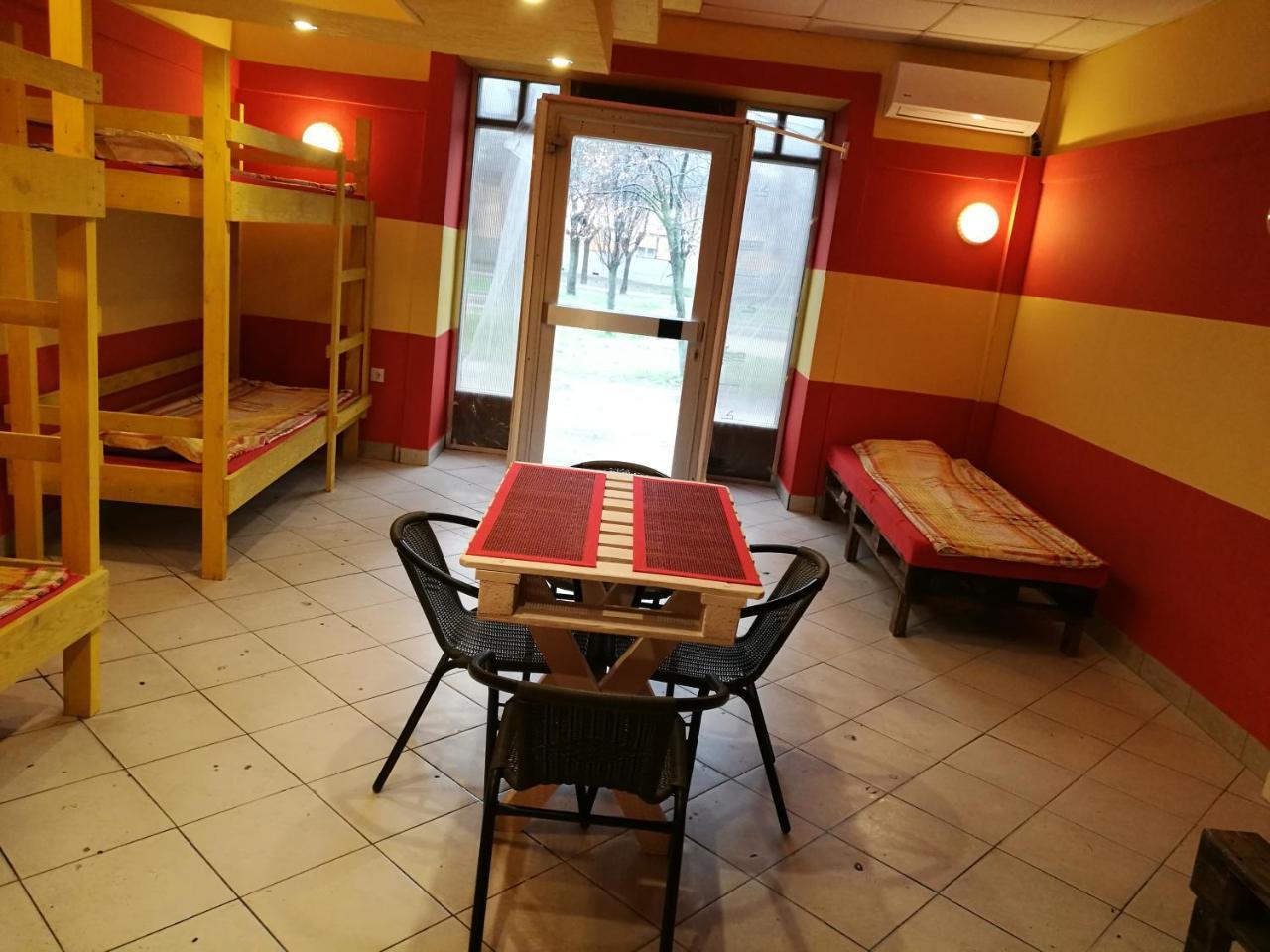Hostel Horgos Centar Екстериор снимка